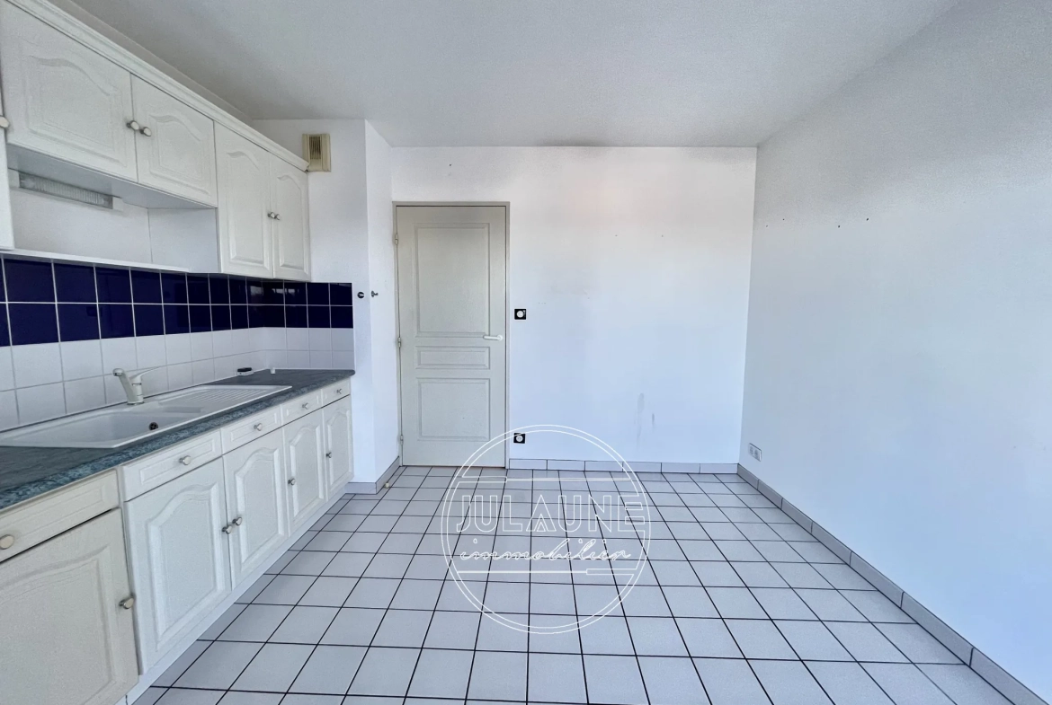 Appartement spacieux de 106 m² avec terrasse dans le quartier du Roussillon à Limoges 