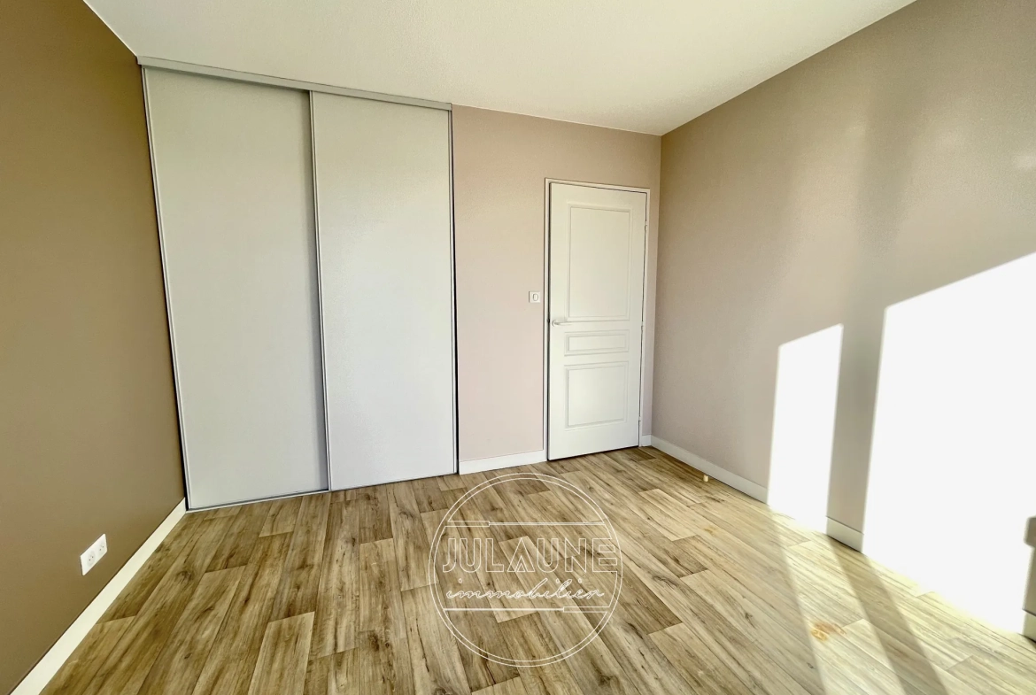 Appartement spacieux de 106 m² avec terrasse dans le quartier du Roussillon à Limoges 