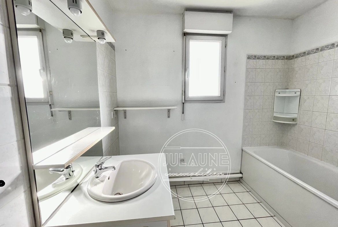 Appartement spacieux de 106 m² avec terrasse dans le quartier du Roussillon à Limoges 
