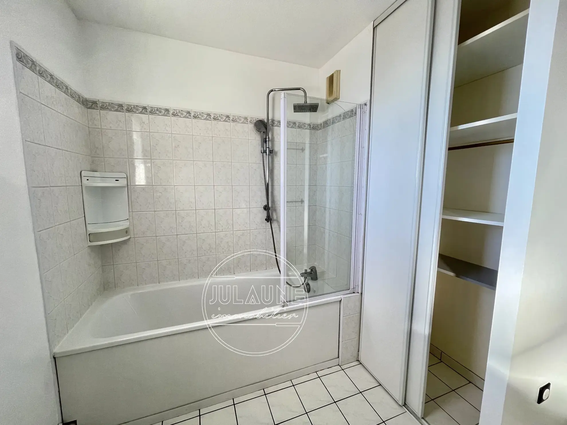 Appartement spacieux de 106 m² avec terrasse dans le quartier du Roussillon à Limoges 