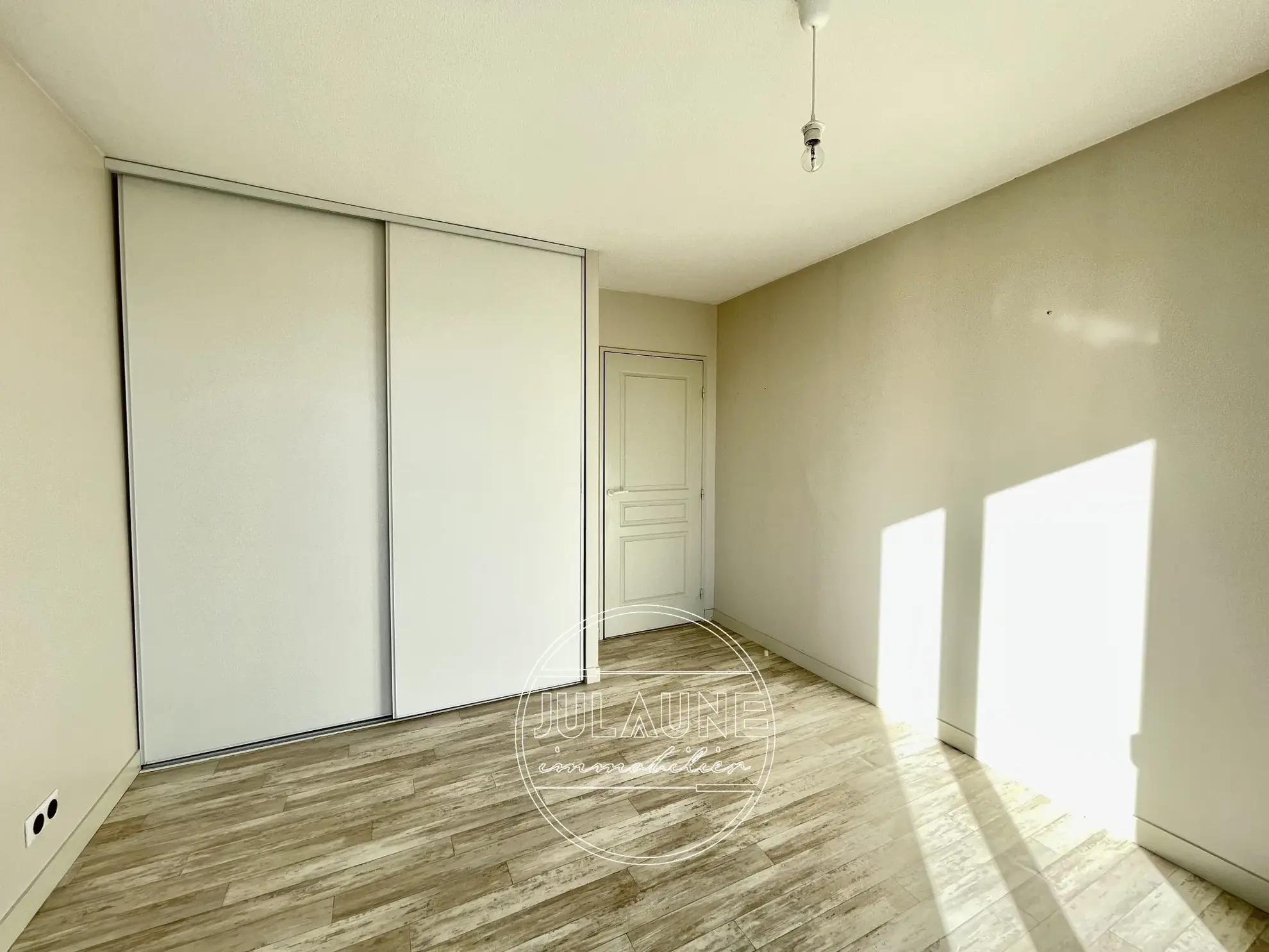 Appartement spacieux de 106 m² avec terrasse dans le quartier du Roussillon à Limoges 