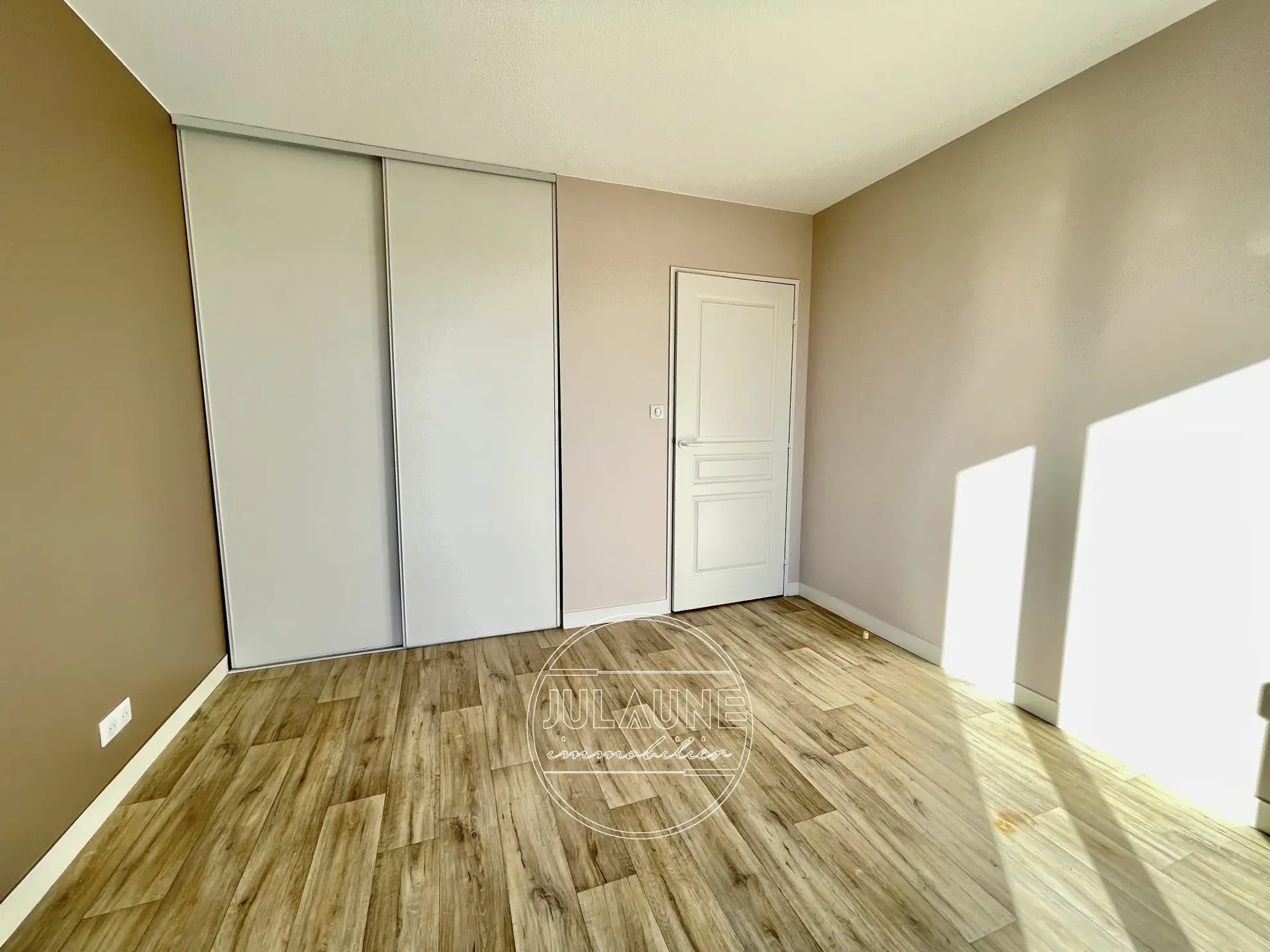 Appartement spacieux de 106 m² avec terrasse dans le quartier du Roussillon à Limoges 