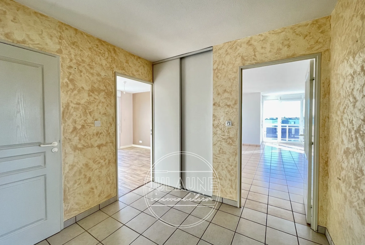 Appartement spacieux de 106 m² avec terrasse dans le quartier du Roussillon à Limoges 