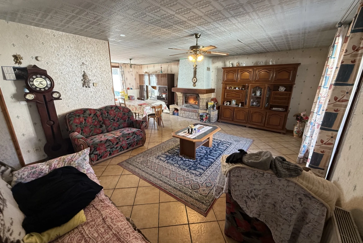 Belle maison de 135 m² avec garage, hangar et jardin à Bambiderstroff (57) 