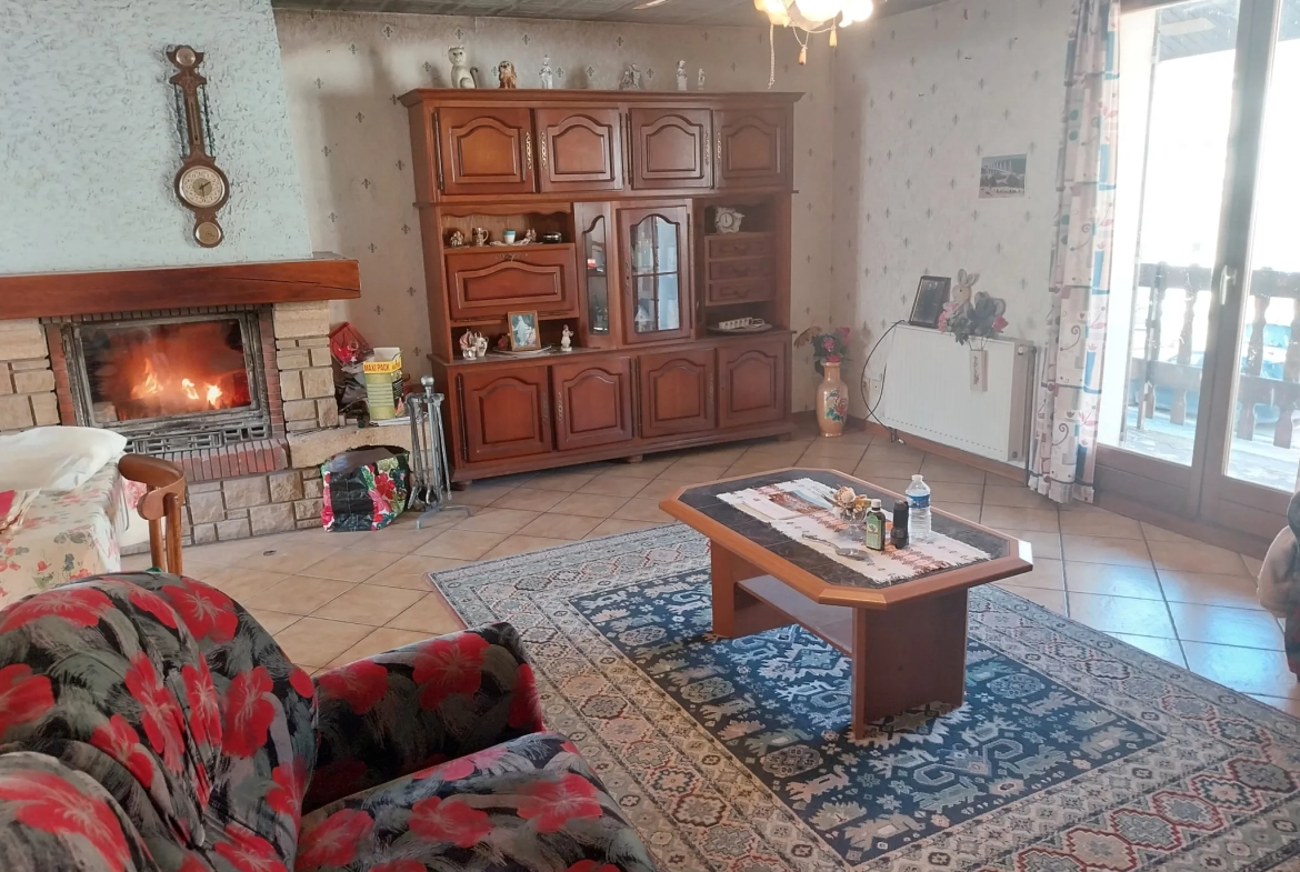 Belle maison de 135 m² avec garage, hangar et jardin à Bambiderstroff (57) 