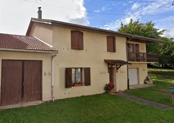 Belle maison de 135 m² avec garage, hangar et jardin à Bambiderstroff (57)