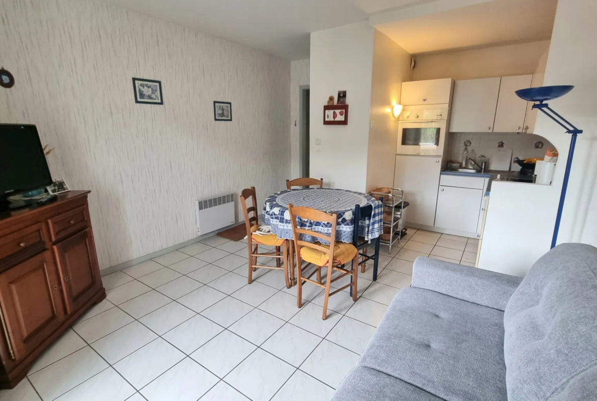 Bel appartement de 34 m² à Bagnères-de-Bigorre avec balcon et vue dégagée 