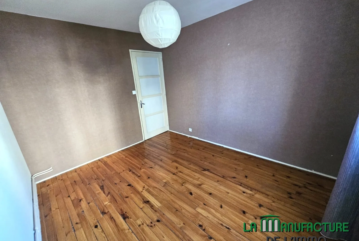 Appartement F4 à Saint-Étienne avec cave et parking, idéal achat premier logement 