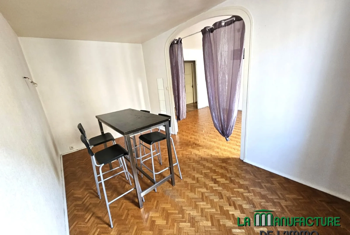 Appartement F4 à Saint-Étienne avec cave et parking, idéal achat premier logement 