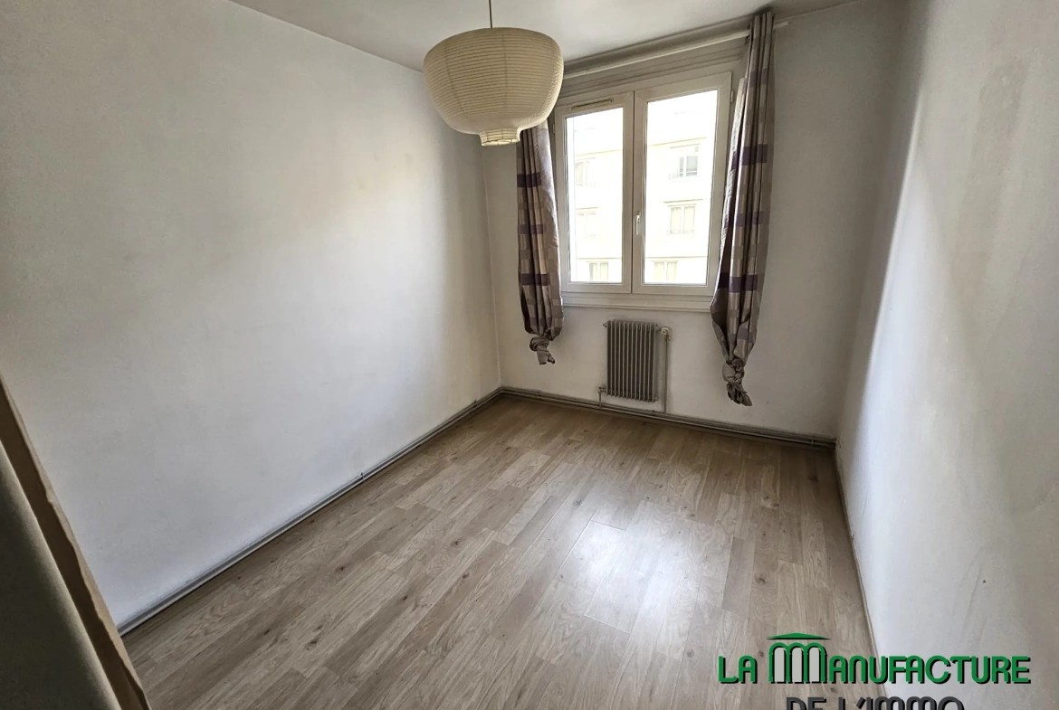 Appartement F4 à Saint-Étienne avec cave et parking, idéal achat premier logement 