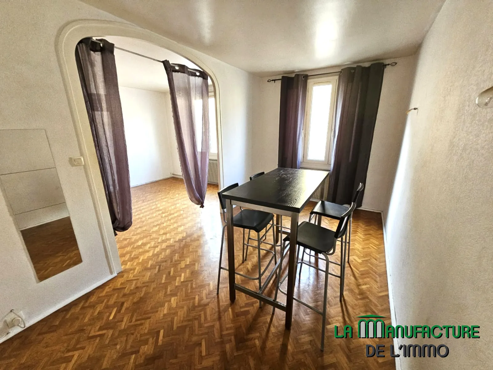Appartement F4 à Saint-Étienne avec cave et parking, idéal achat premier logement 