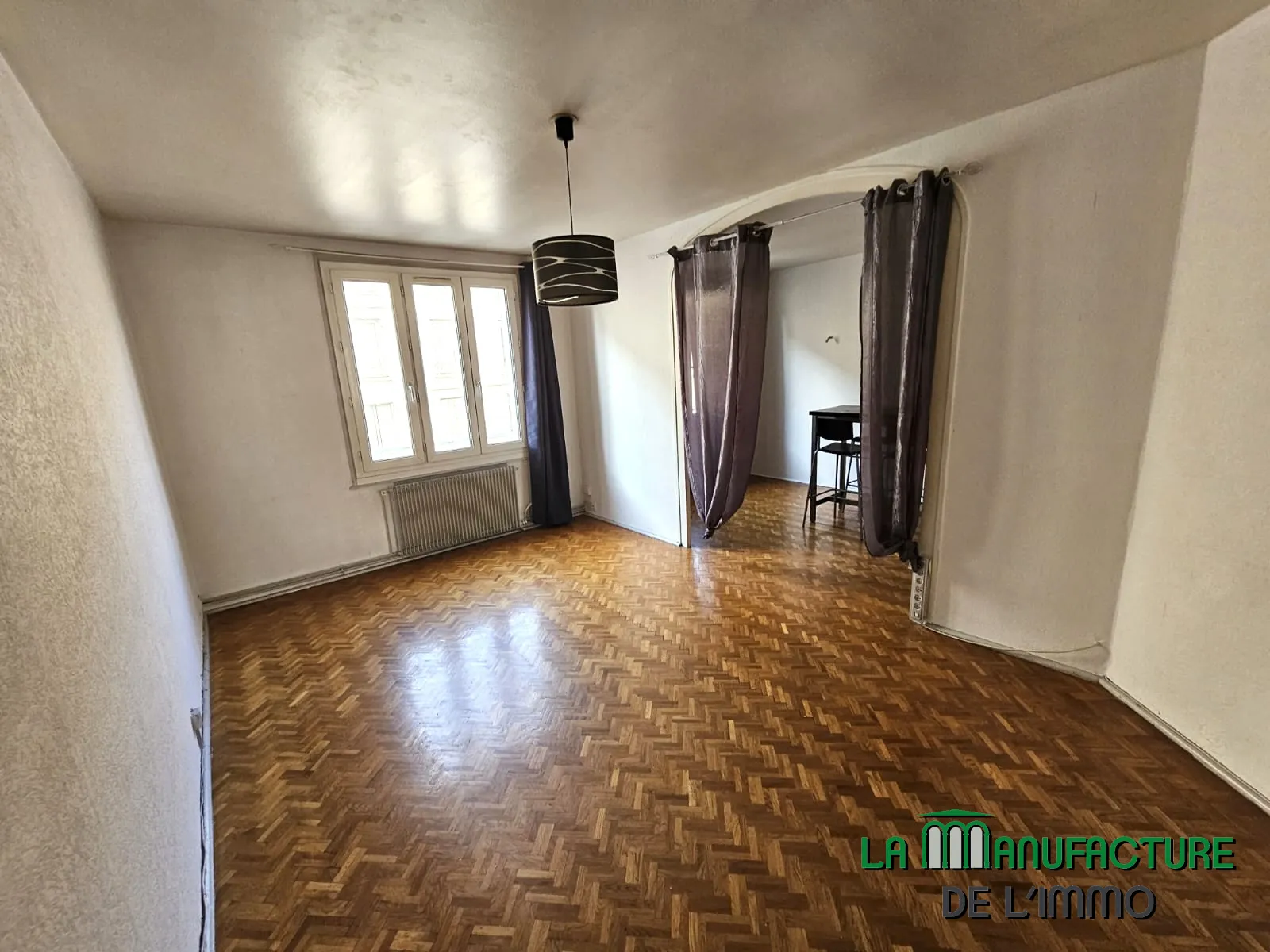 Appartement F4 à Saint-Étienne avec cave et parking, idéal achat premier logement 