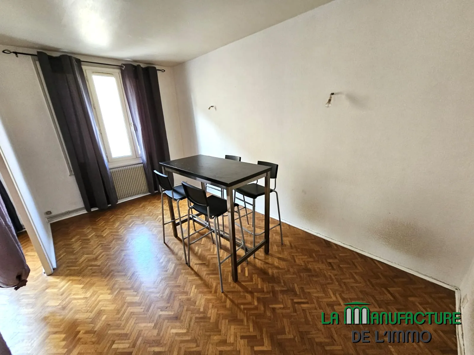 Appartement F4 à Saint-Étienne avec cave et parking, idéal achat premier logement 