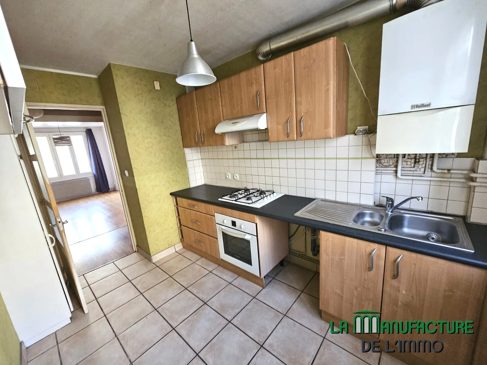 Appartement F4 à Saint-Étienne avec cave et parking, idéal achat premier logement 