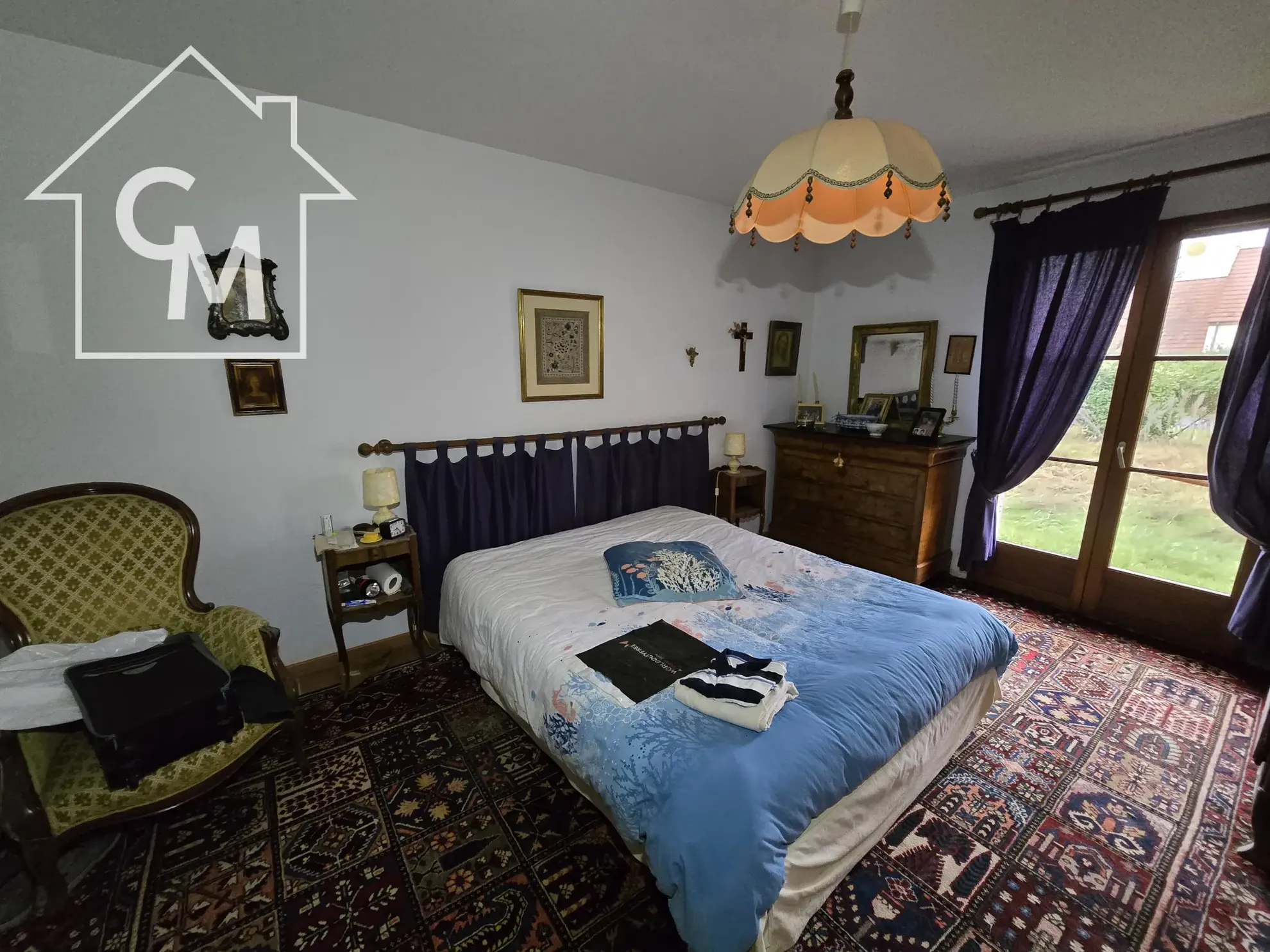 Maison à vendre à Nancay avec jardin clos de 1750 m², 3 chambres, garage et espace de vie spacieux 