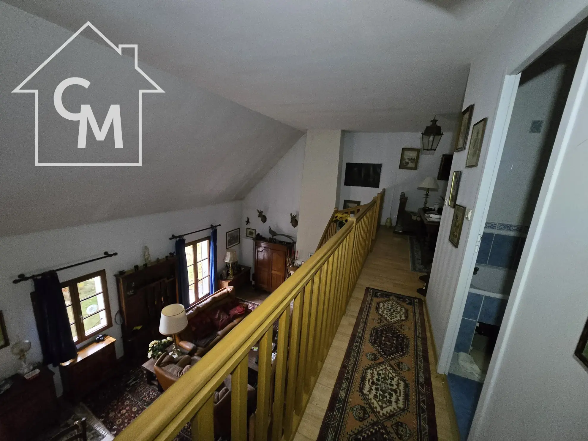 Maison à vendre à Nancay avec jardin clos de 1750 m², 3 chambres, garage et espace de vie spacieux 