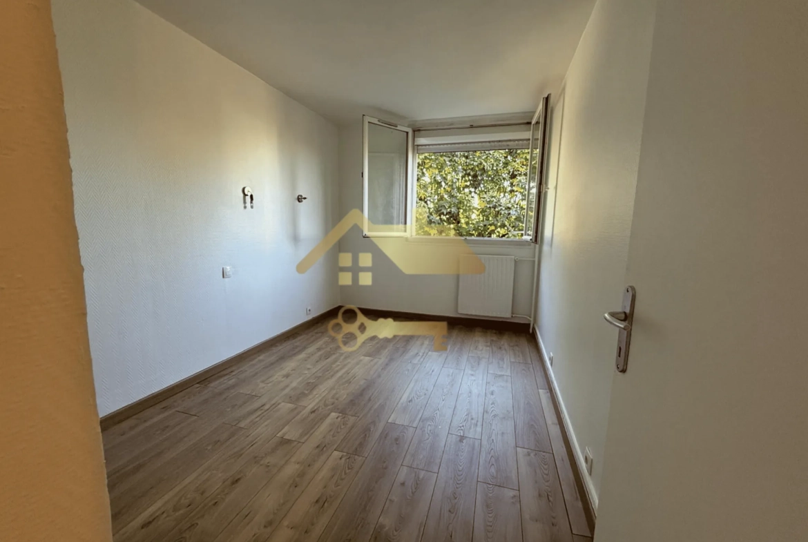 Appartement F3 à Villepinte de 71,81 m² avec loggia et deux chambres 