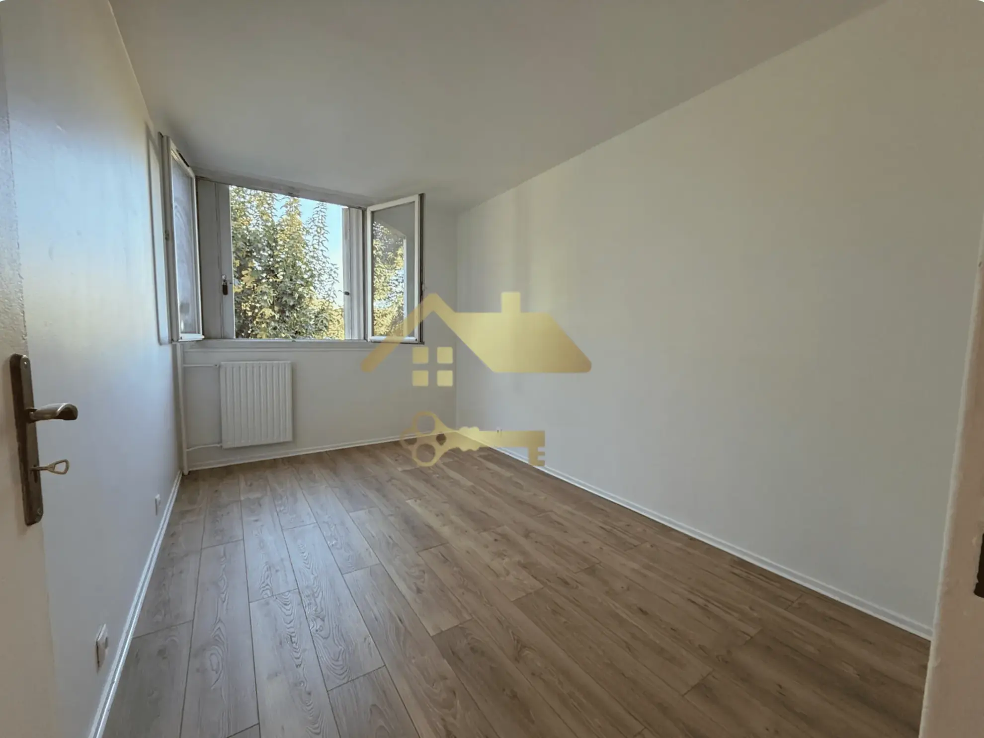 Appartement F3 à Villepinte de 71,81 m² avec loggia et deux chambres 