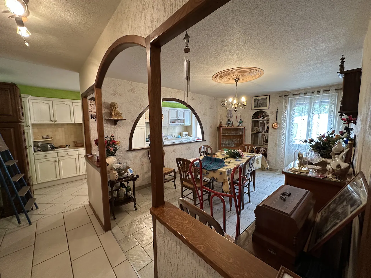 À vendre maison de village de 120 m² à Marcigny, proche centre-ville avec dépendances 