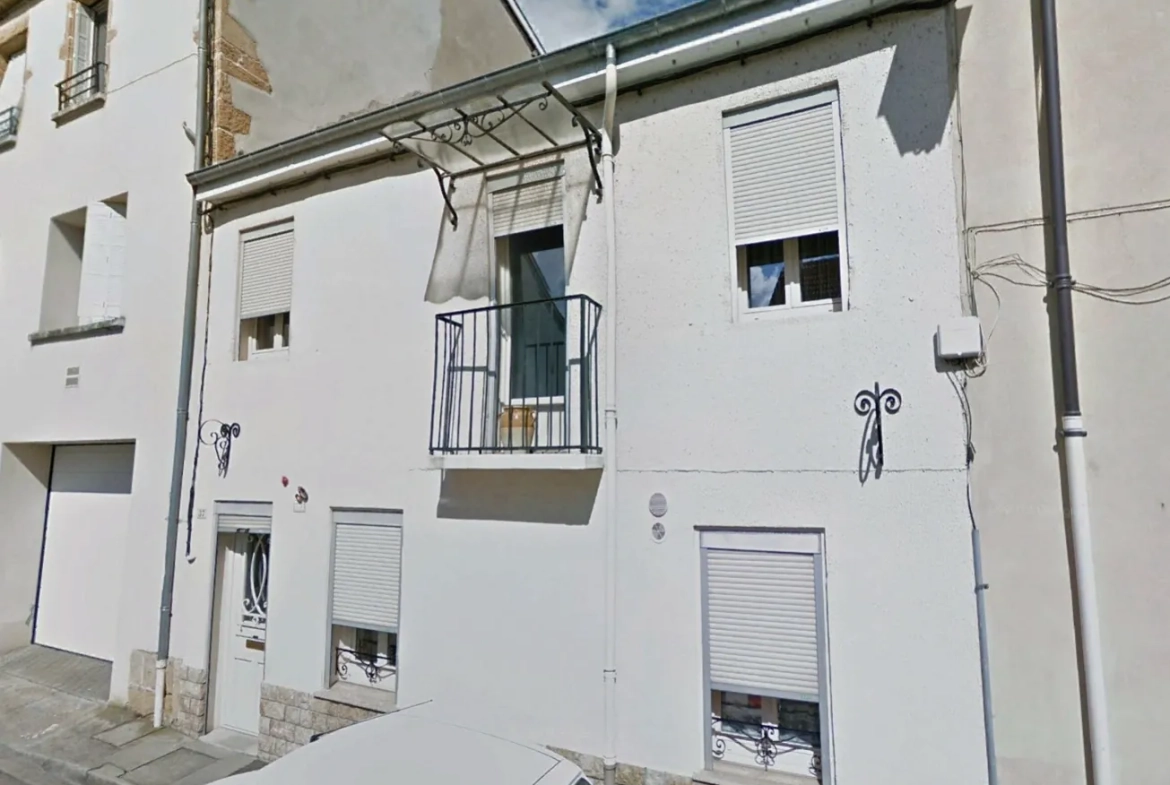 À vendre maison de village de 120 m² à Marcigny, proche centre-ville avec dépendances 
