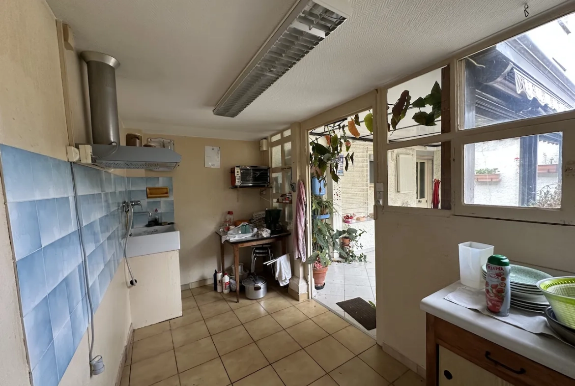À vendre maison de village de 120 m² à Marcigny, proche centre-ville avec dépendances 