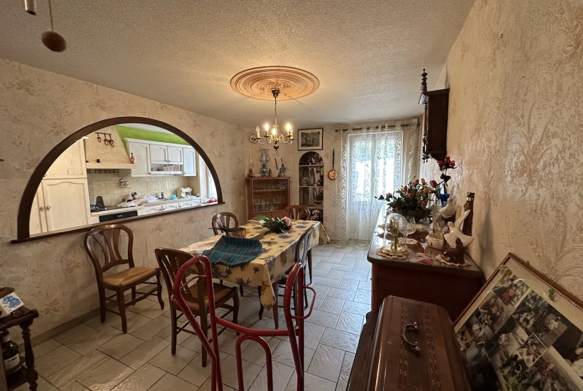 À vendre maison de village de 120 m² à Marcigny, proche centre-ville avec dépendances 