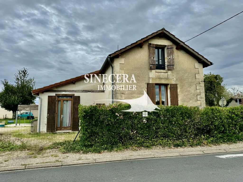 Maison spacieuse à La Force avec jardin arboré et potentiel d'aménagement