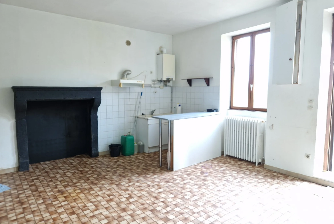 A vendre maison de 115 m² à Tavernay avec garage et terrain clos 