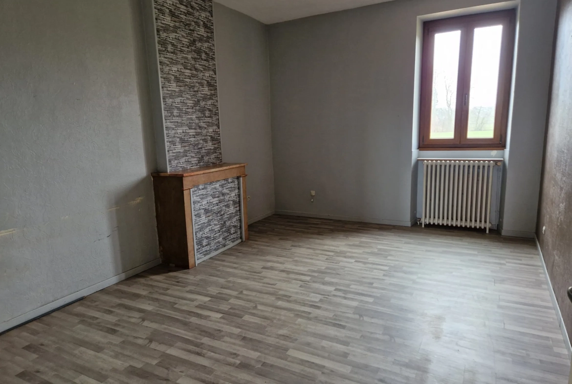 A vendre maison de 115 m² à Tavernay avec garage et terrain clos 