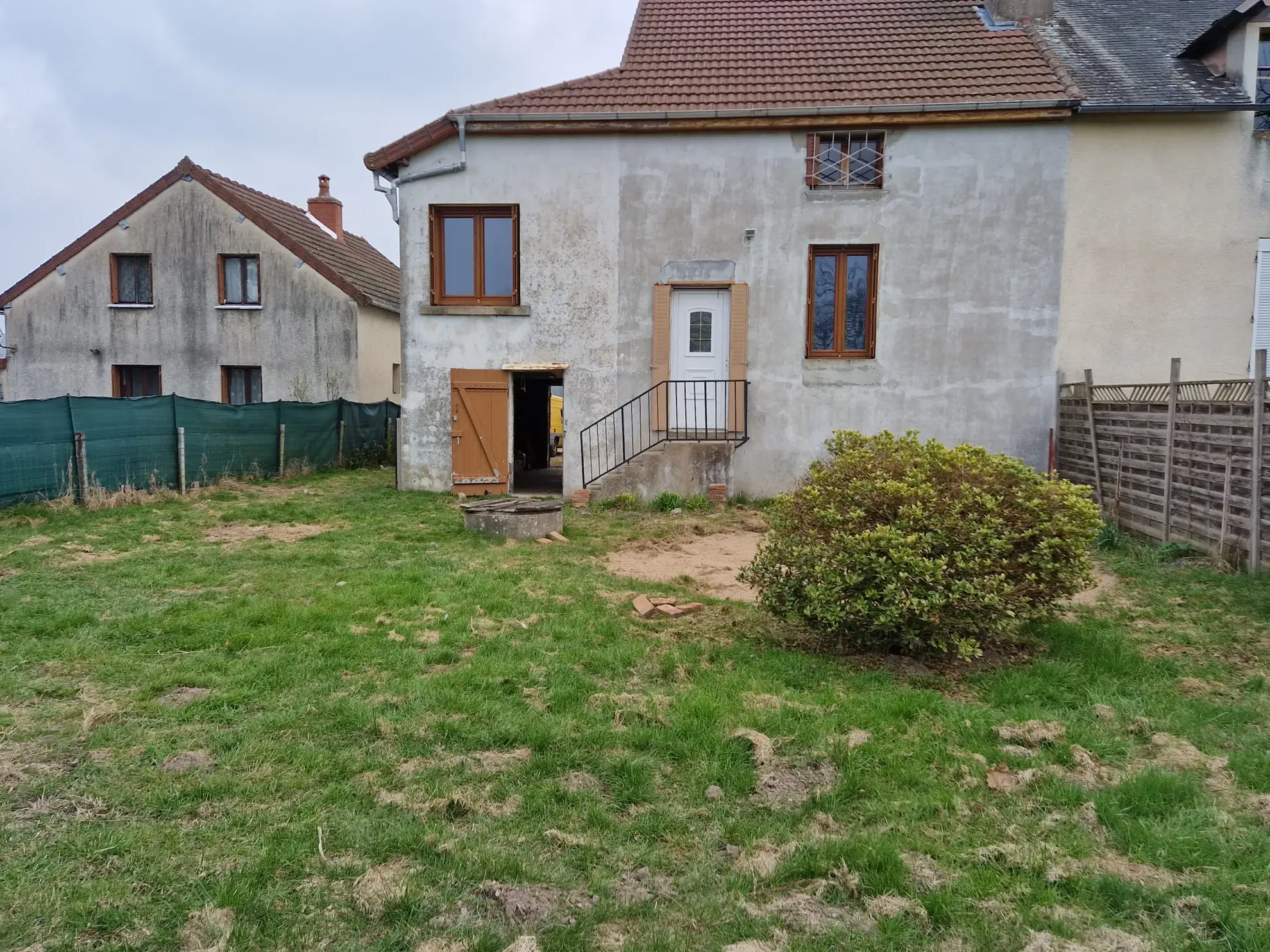 A vendre maison de 115 m² à Tavernay avec garage et terrain clos 