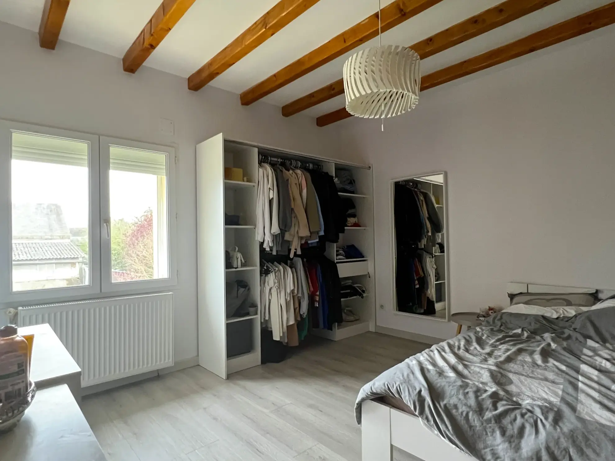 Maison lumineuse avec grand potentiel à Chatellerault, proche centre-ville 