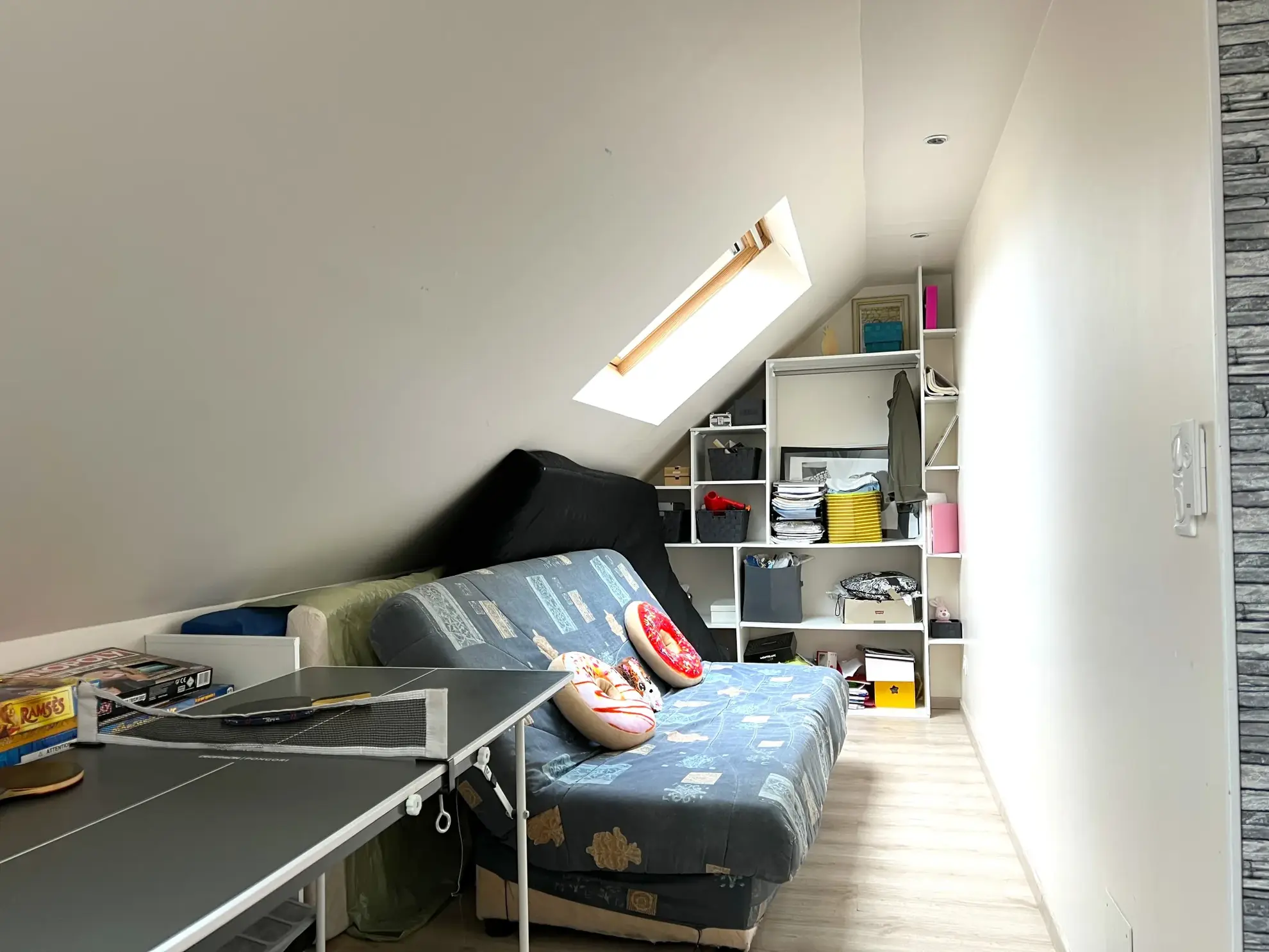 Maison lumineuse avec grand potentiel à Chatellerault, proche centre-ville 