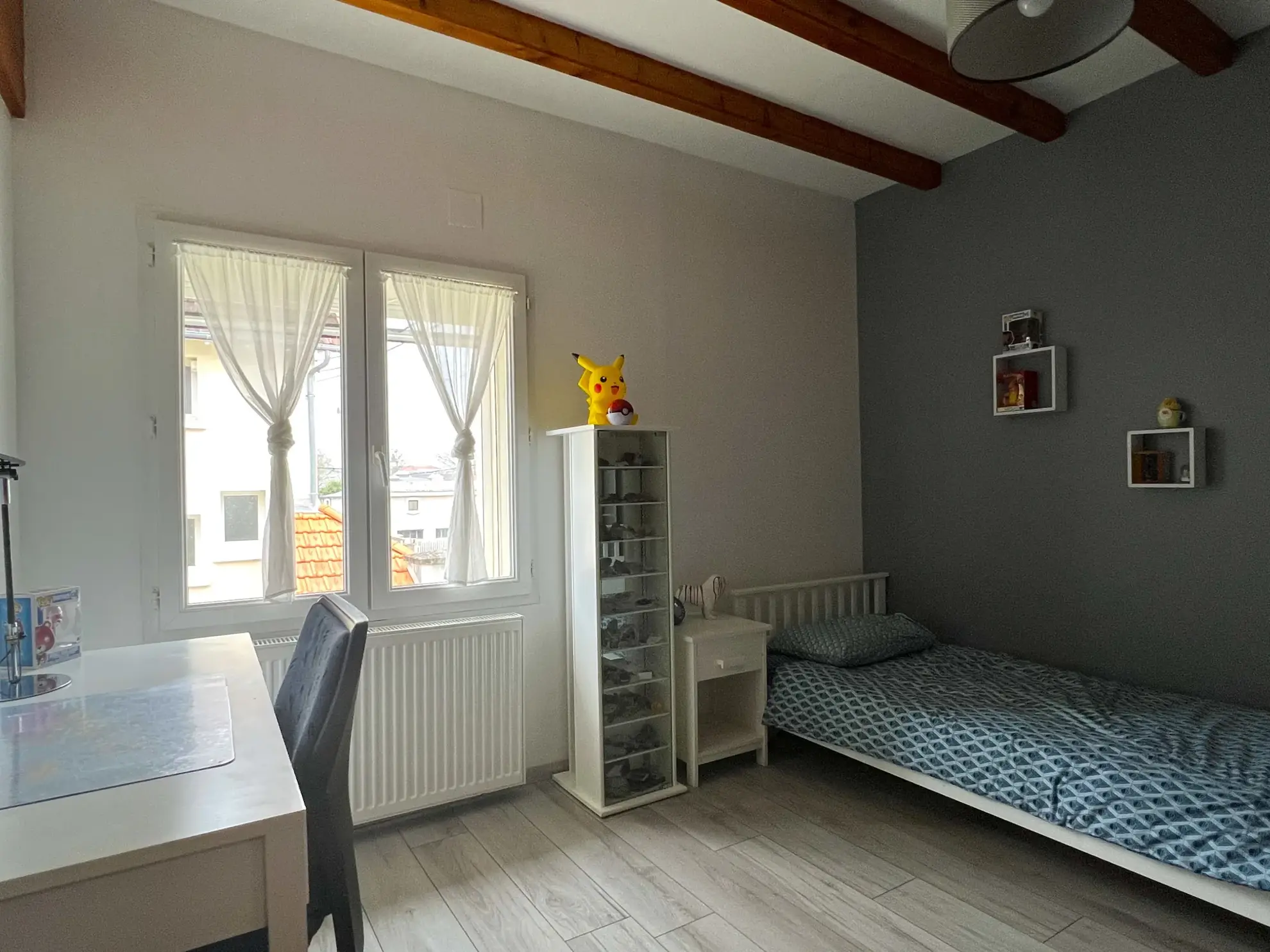 Maison lumineuse avec grand potentiel à Chatellerault, proche centre-ville 