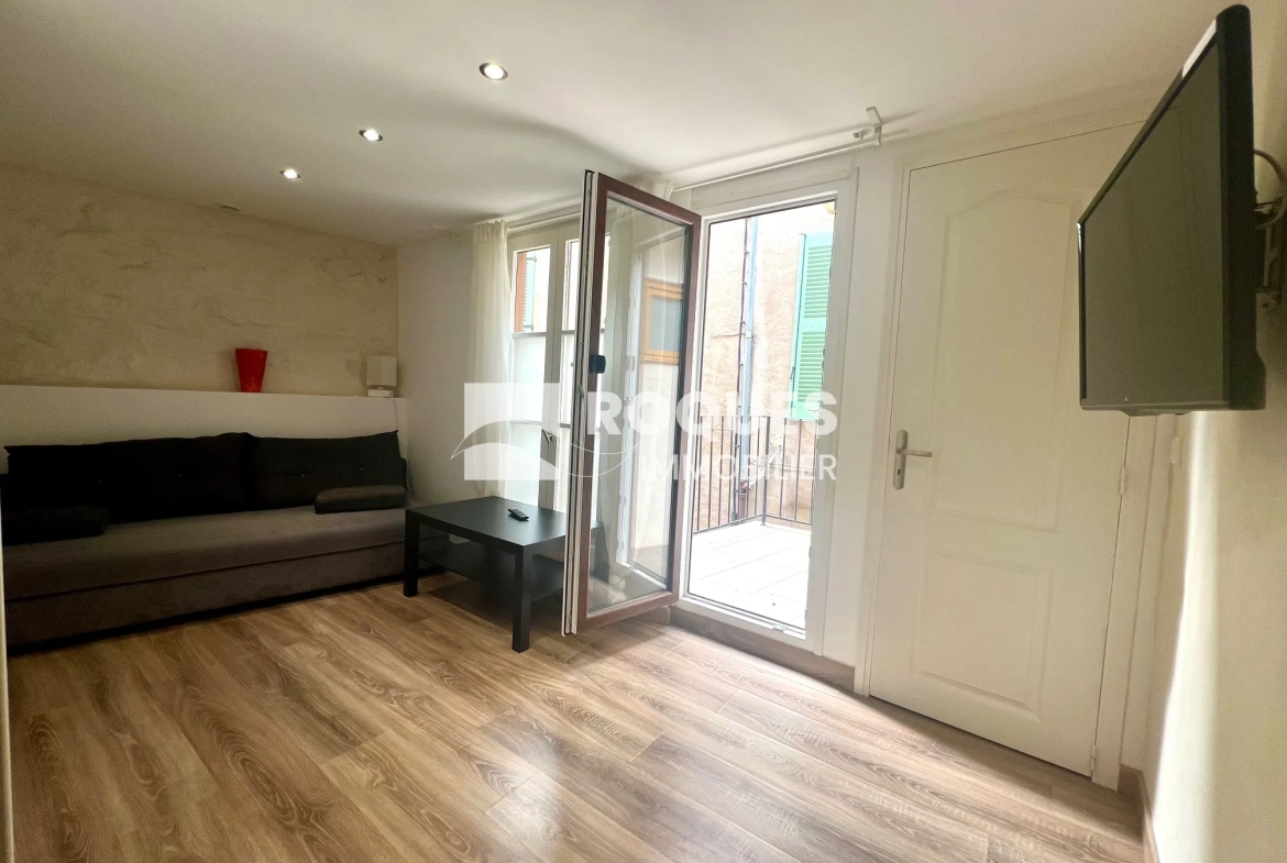 Maison de ville T2 à vendre à Millau avec terrasse et cave 