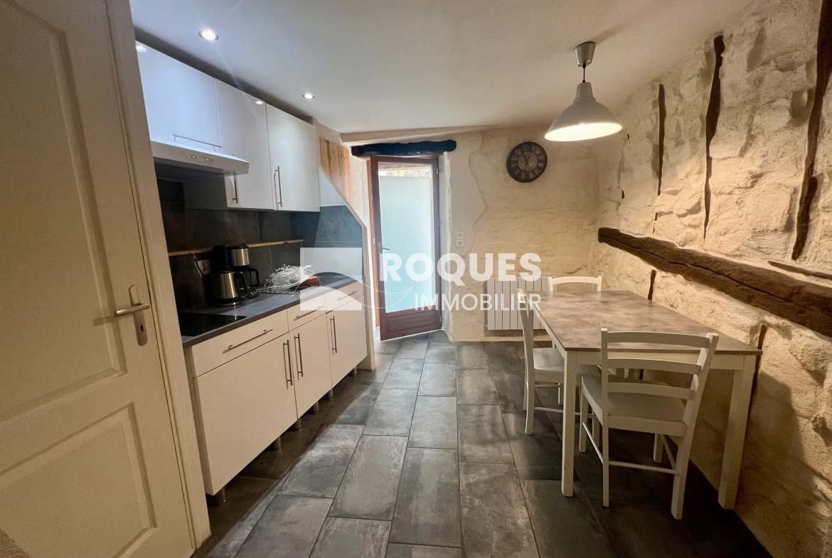 Maison de ville T2 à vendre à Millau avec terrasse et cave 