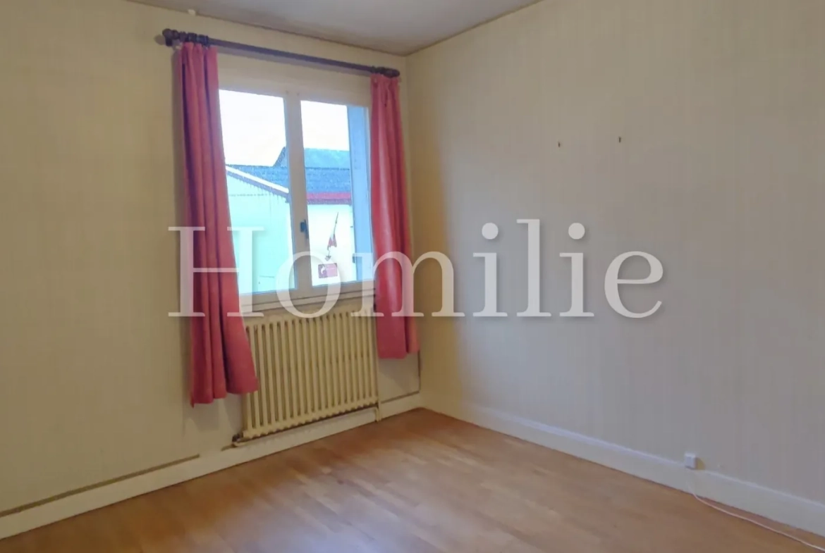 Belle maison de 114 m² avec sous-sol et terrain constructible à Monteaux 