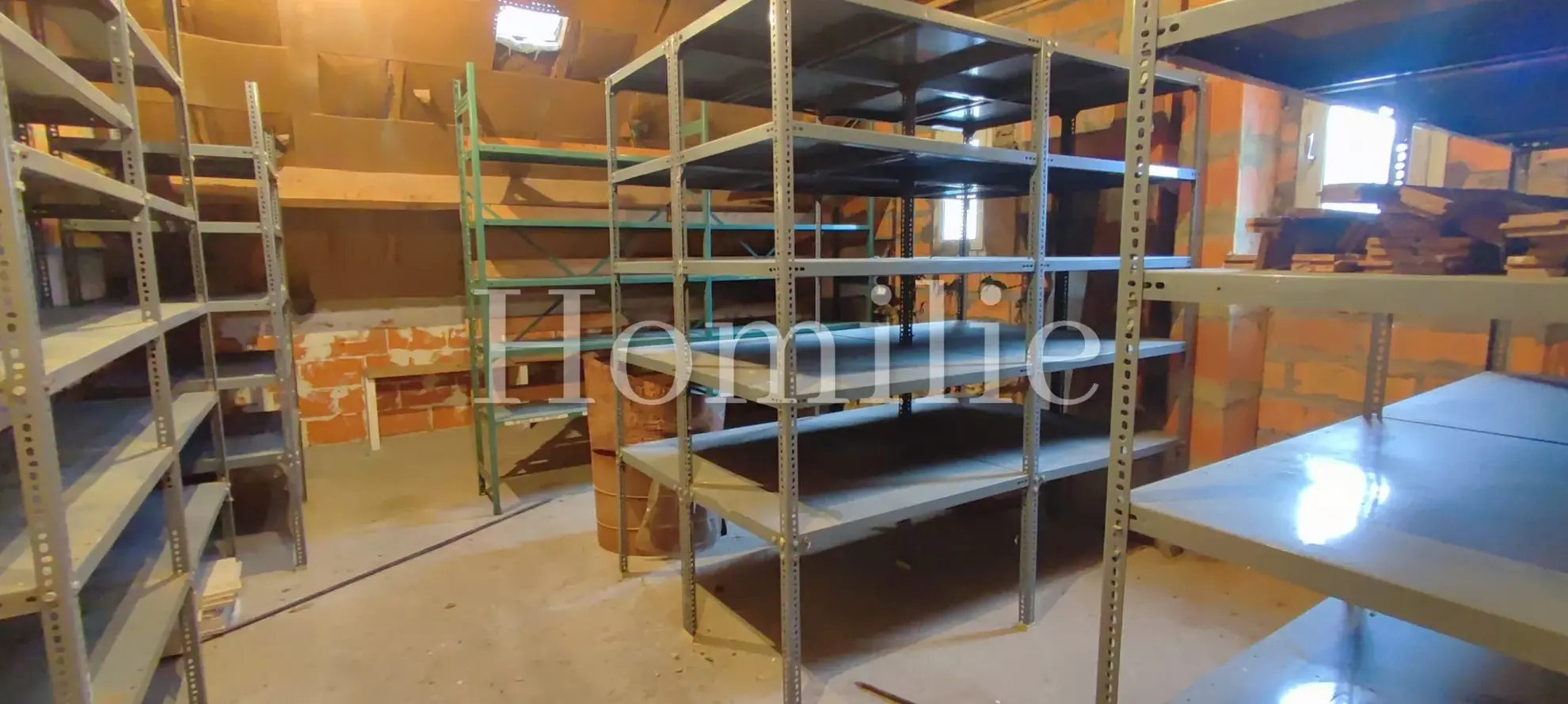 Belle maison de 114 m² avec sous-sol et terrain constructible à Monteaux 