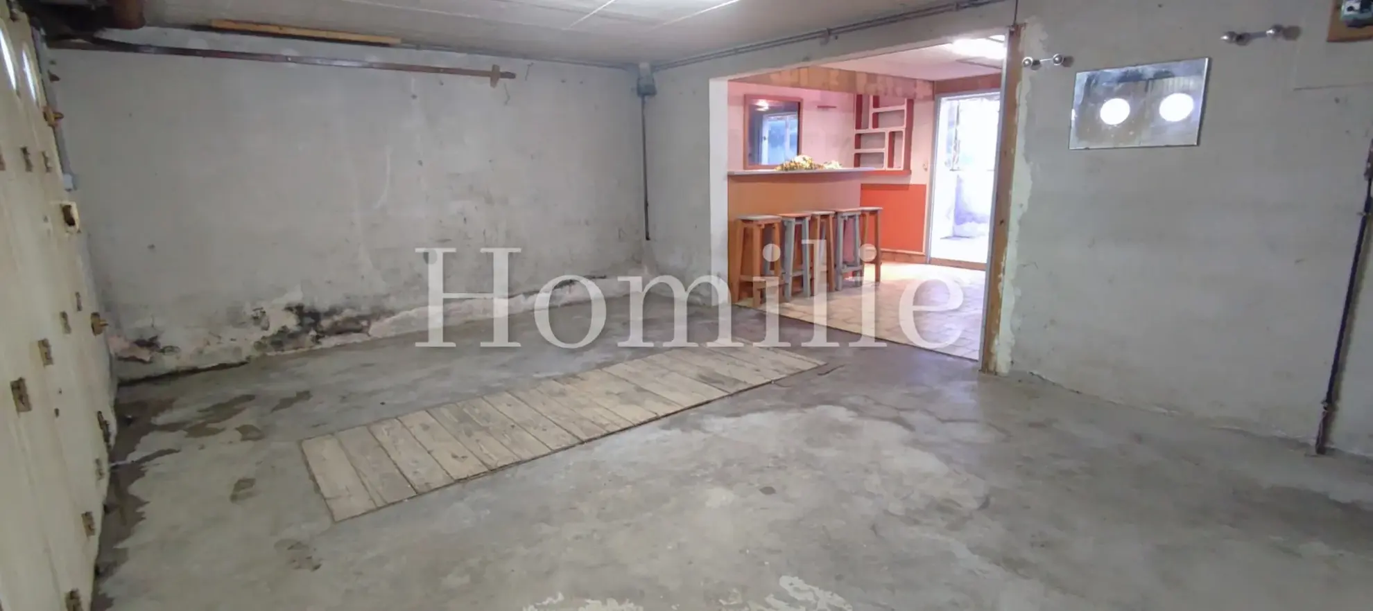 Belle maison de 114 m² avec sous-sol et terrain constructible à Monteaux 