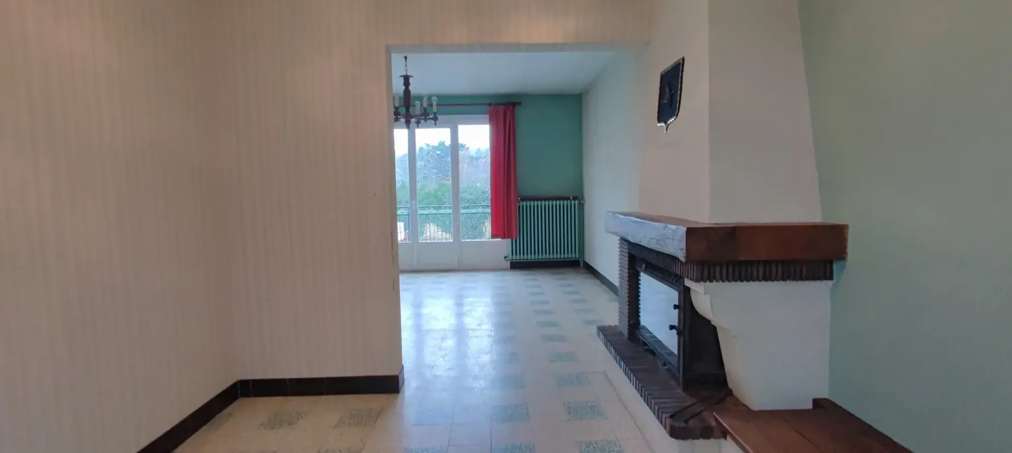Belle maison de 114 m² avec sous-sol et terrain constructible à Monteaux 