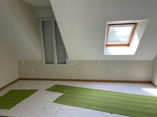 Villa contemporaine de 87m² avec jardin à Saulx-Les-Chartreux en vente aux enchères 