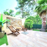 Studio meublé à vendre à Sanary-sur-Mer, idéal investissement ou pied-à-terre avec parking privé