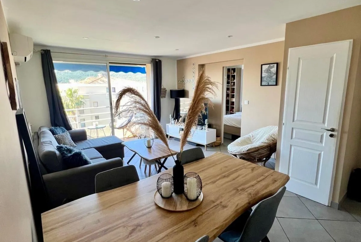 Appartement T4 avec vue mer à Hyères dans résidence sécurisée 