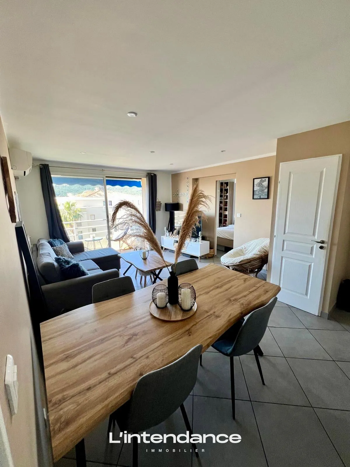 Appartement T4 avec vue mer à Hyères dans résidence sécurisée 