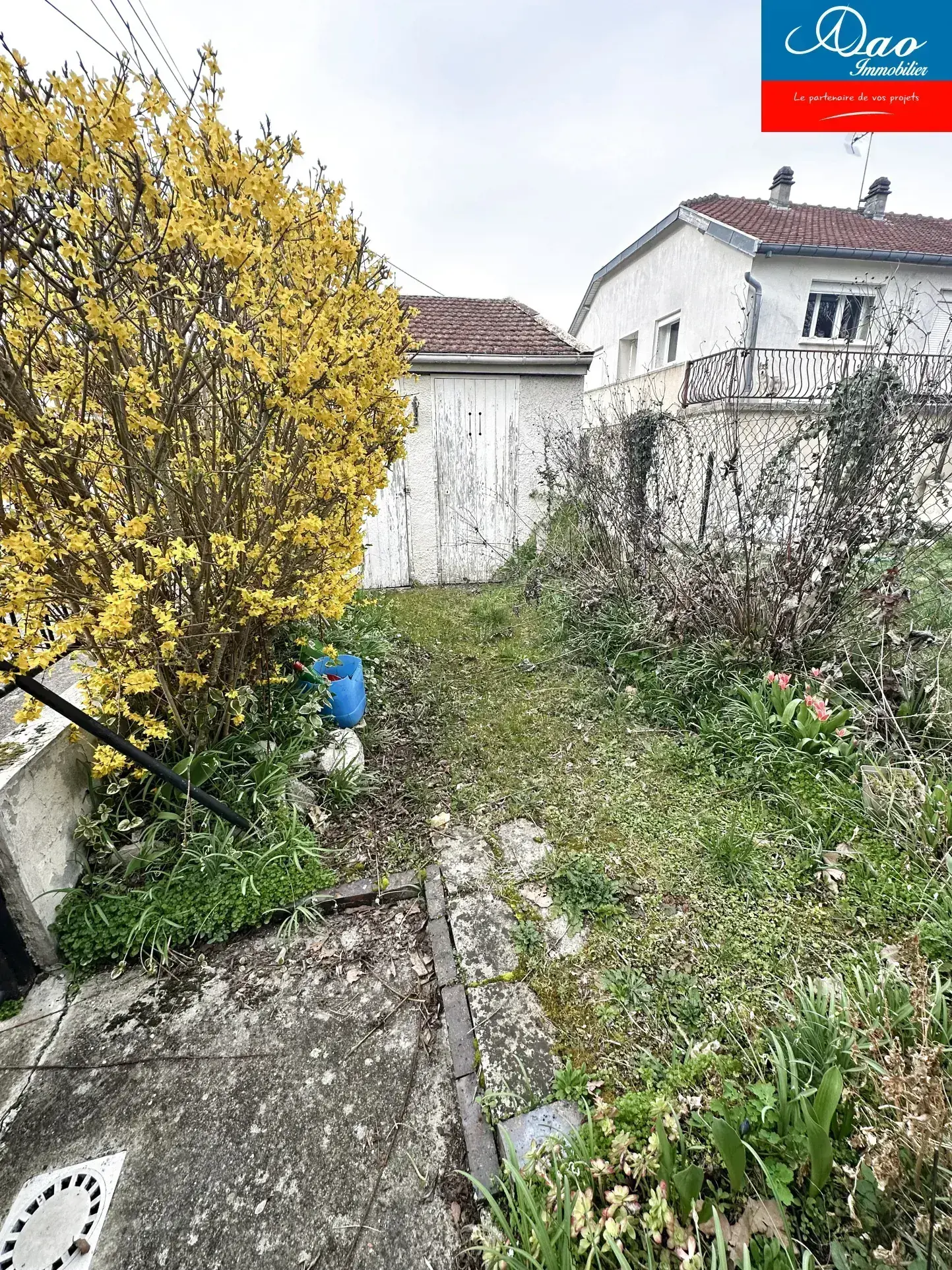 Maison ancienne à Sainte Savine proche Troyes avec 2 chambres et cave 