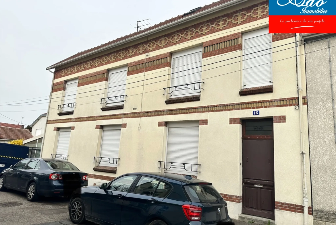 Maison ancienne à Sainte Savine proche Troyes avec 2 chambres et cave 