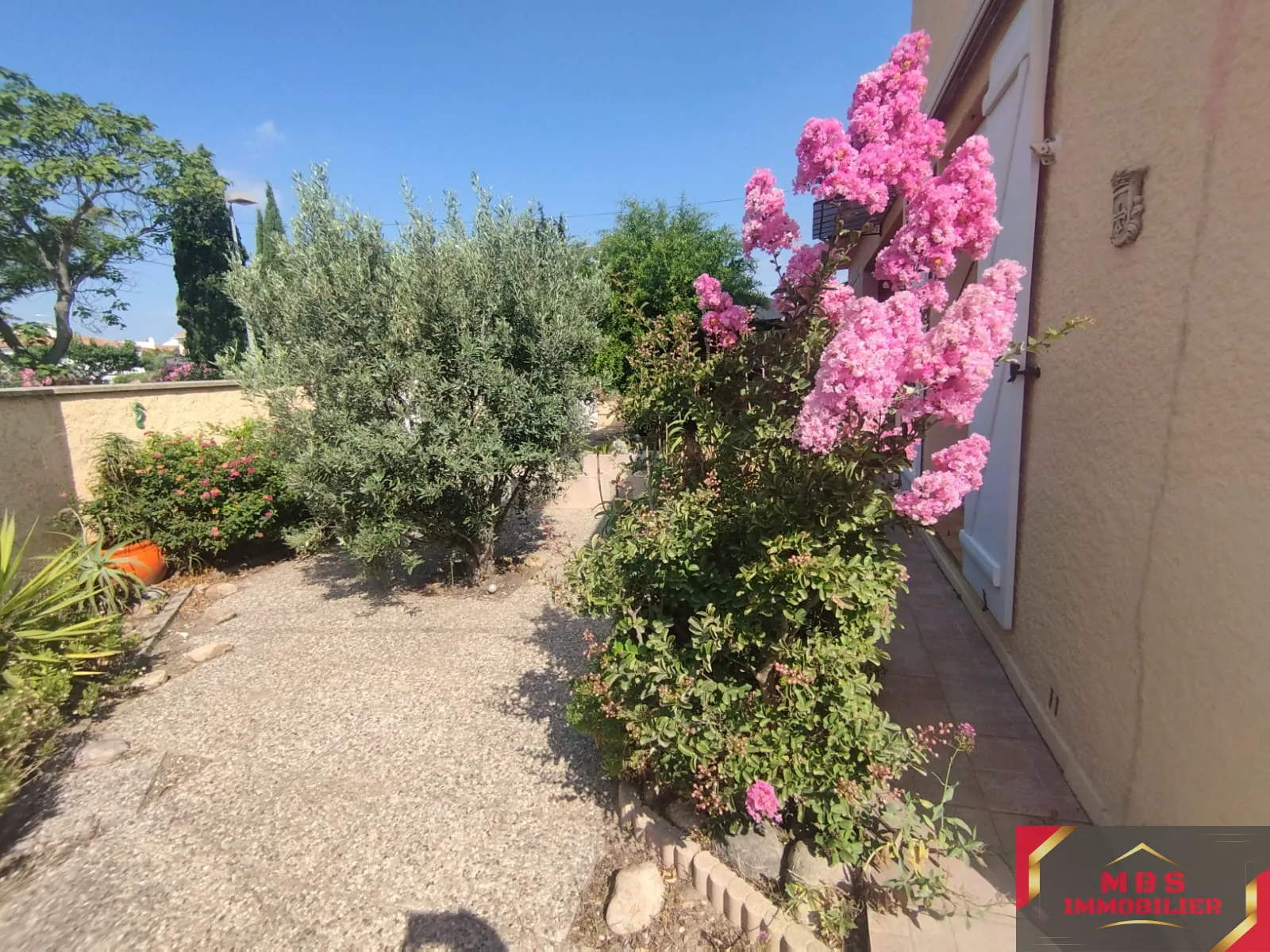 Maison 3 faces à Cabestany de 108 m² avec jardin et garage 