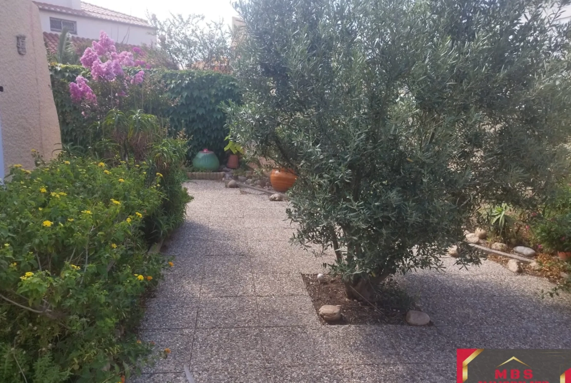 Maison 3 faces à Cabestany de 108 m² avec jardin et garage 