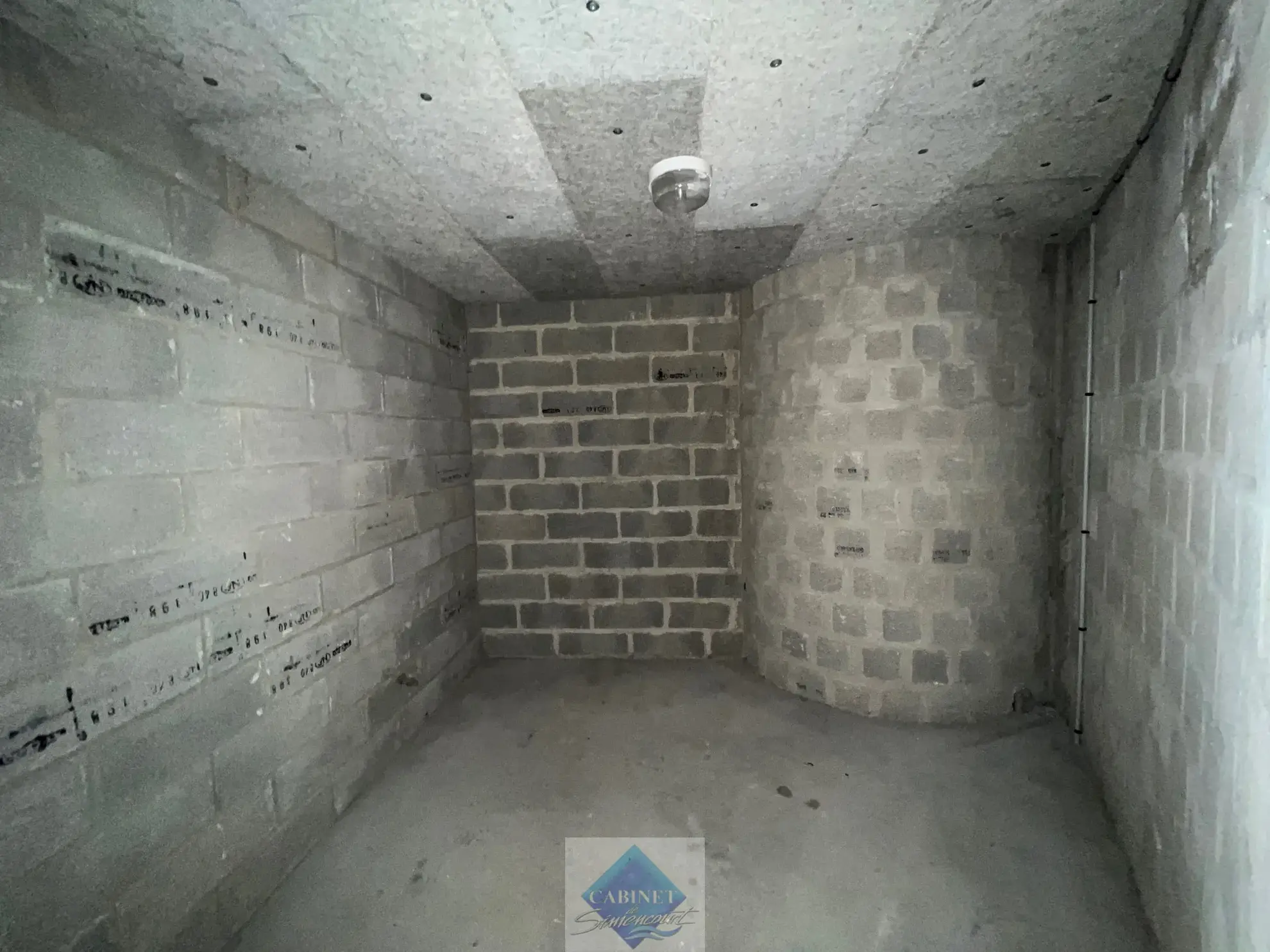 Appartement T2 avec cave et parking à Abbeville Centre 
