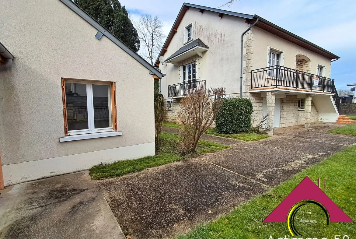 Maison avec Studio Indépendant à Jouet sur l'Aubois, proche Nevers 