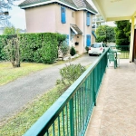 Appartement 2 pièces lumineux avec grand balcon en rez-de-jardin